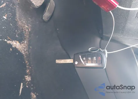 2021 Toyota Corolla Le from USA, damaged, VIN JTDEPMAE5MJ143206